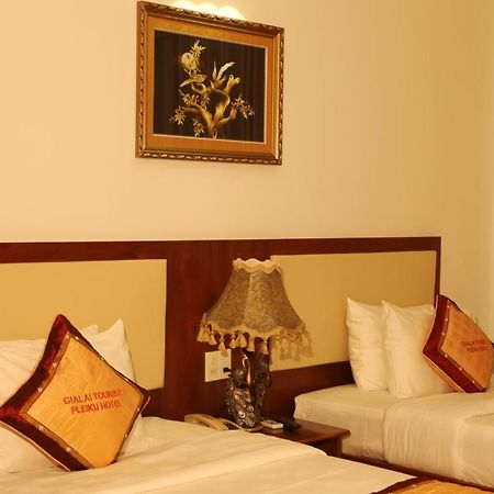 Pleiku Hotel Esterno foto