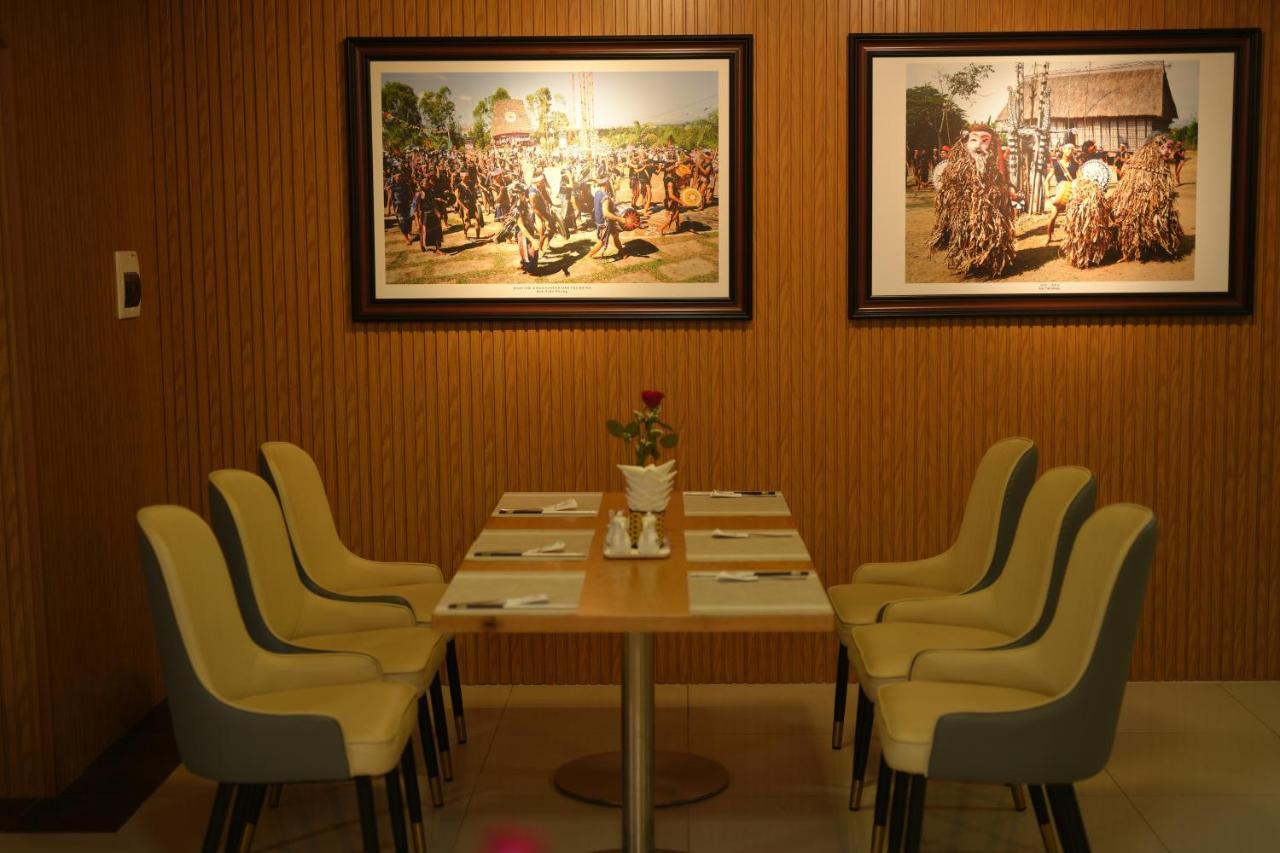 Pleiku Hotel Esterno foto