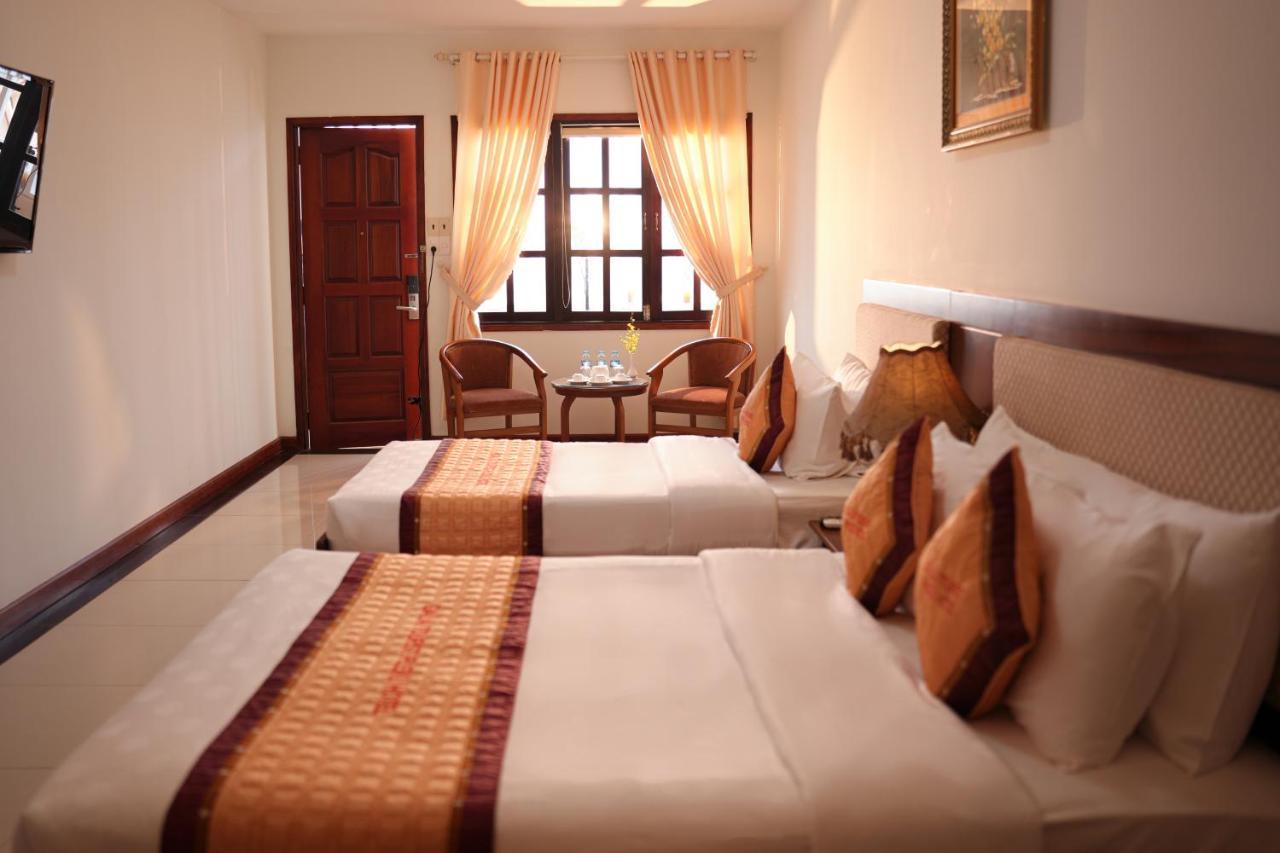 Pleiku Hotel Esterno foto