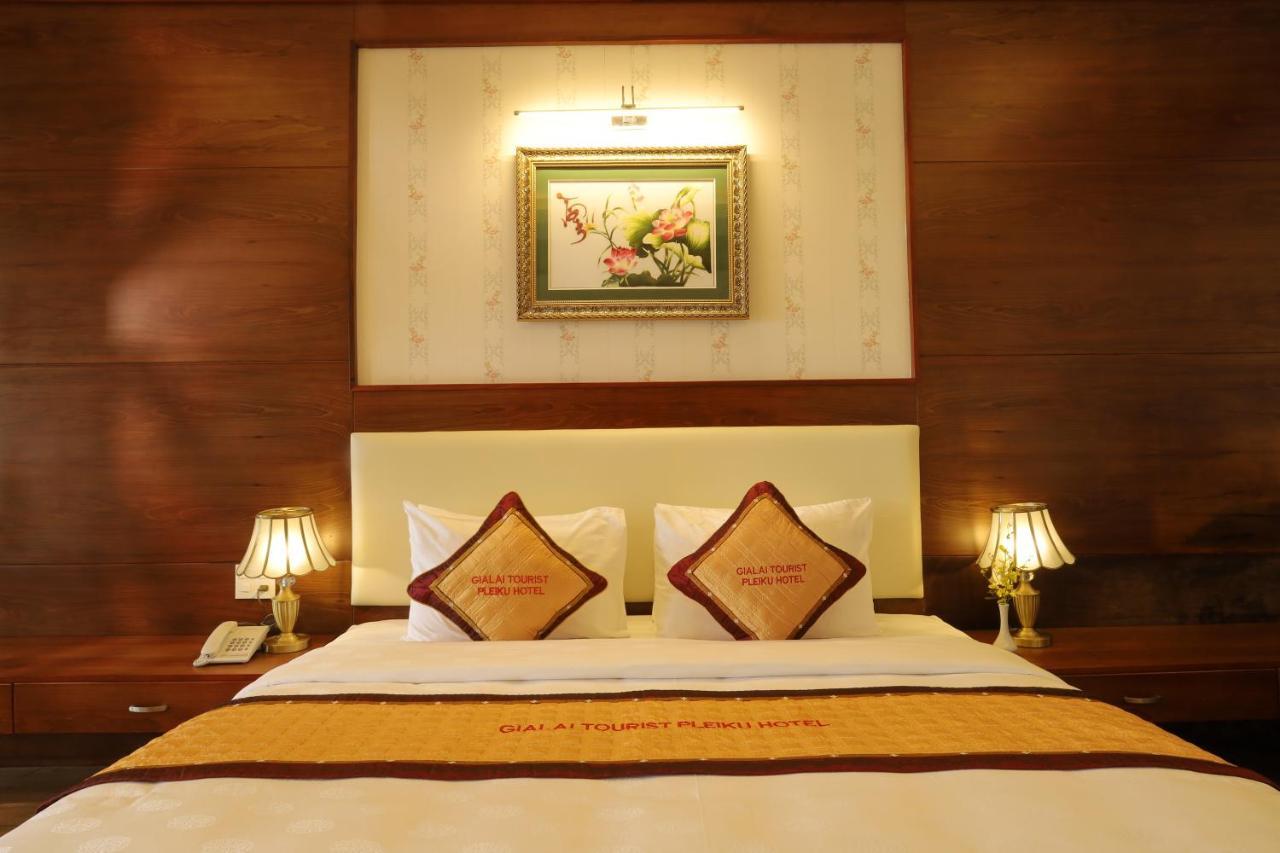 Pleiku Hotel Esterno foto