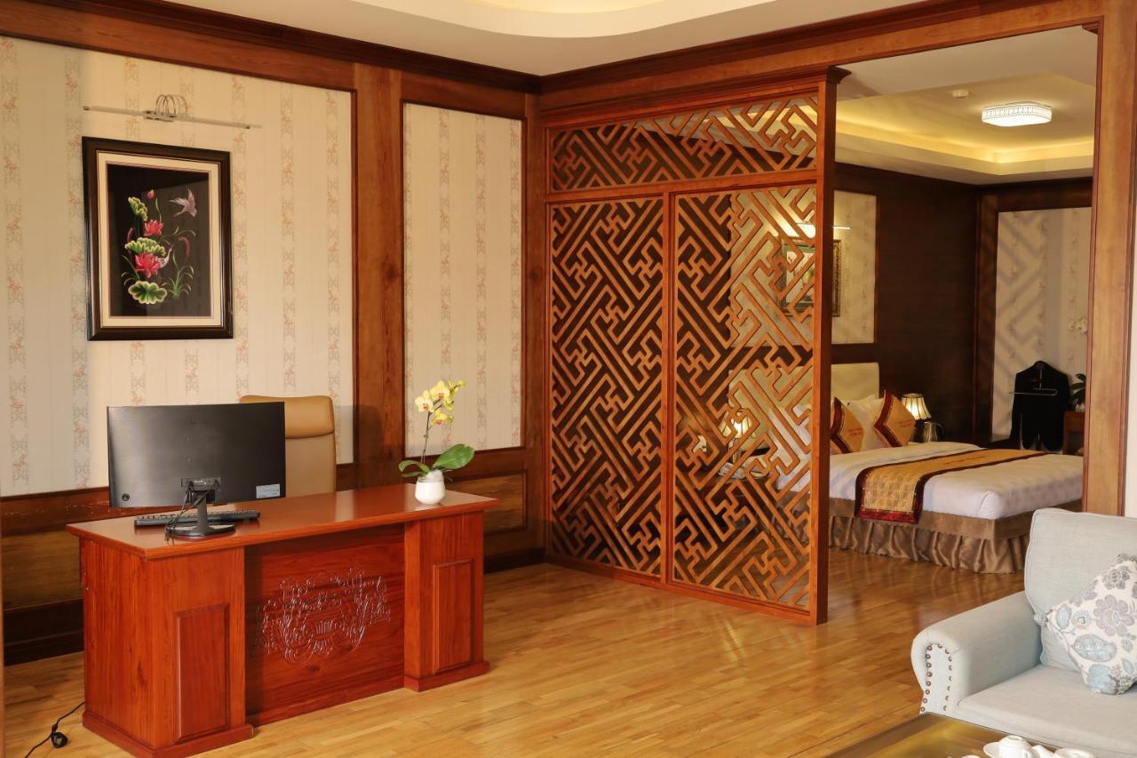 Pleiku Hotel Esterno foto